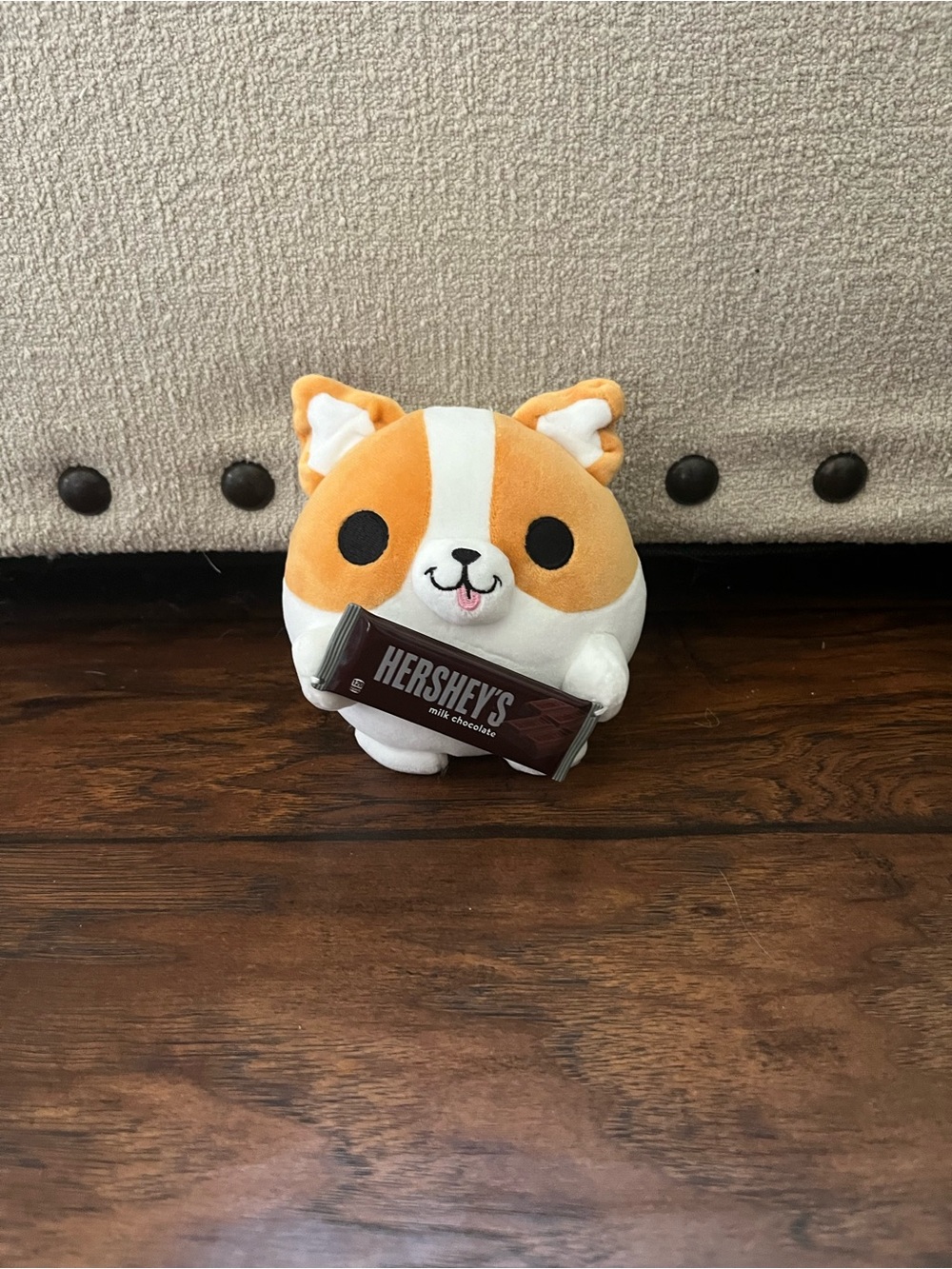 Zuru Snackles Corgi Toy - Orange and White